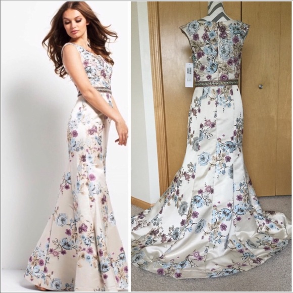 Multi Floral Print Embellished Belt Cap Sleeve - Picture 2 of 6